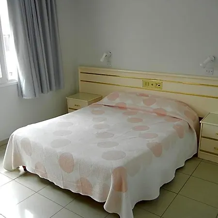 Tsialis 4* Larnaca